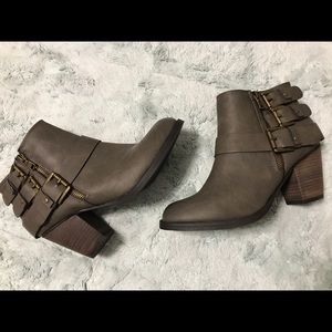 Mossimo taupe faux leather booties, 3 inch heel
